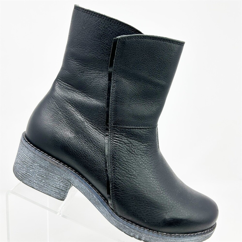 Naot Black Heeled Ankle Booties Side Zip Round Toe Block Heel Size 37 US 6
